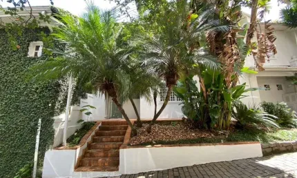 Casa em condomínio fechado com 3 quartos para alugar na Alameda Tietê, 618, Cerqueira César, São Paulo por R$ 15.012