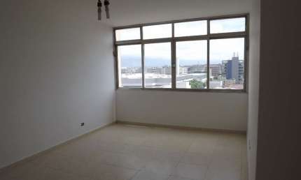 Apartamento com 3 quartos para alugar na Praça Floriano Peixoto, 411, Santo Amaro, São Paulo por R$ 3.912