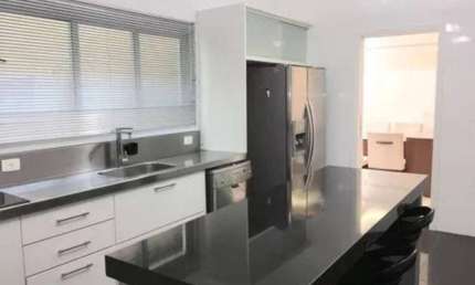 Casa em condomínio fechado com 4 quartos à venda na Avenida Oswaldo Aranha, 249, Jardim da Saude, São Paulo por R$ 3.500.032
