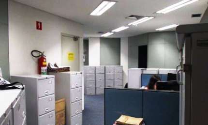 Ponto comercial com 2 salas para alugar na Avenida São Luís, 68, Centro, São Paulo por R$ 42.012