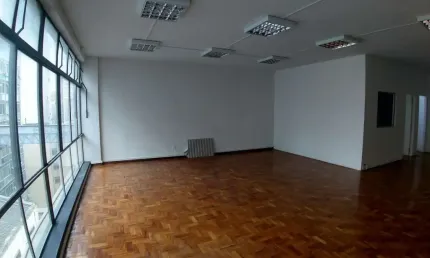 Sala comercial com 3 salas para alugar na Rua Barão de Itapetininga, 124, República, São Paulo por R$ 2.109