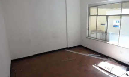 Sala comercial com 1 sala para alugar na Rua Sete de Abril, 342, República, São Paulo por R$ 879
