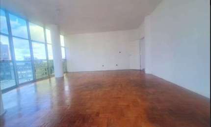 Sala comercial com 2 salas para alugar na Rua José Bonifácio, 24, Centro, São Paulo por R$ 2.000