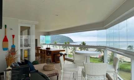 Apartamento Pé na Areia à venda na Riviera de São Lourenço