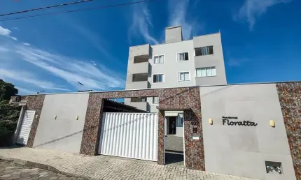 Apartamento no centro de navegantes a 400 metros da praia com 02 dormitórios sendo 01 suíte!!