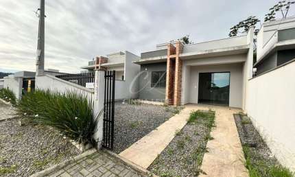 Casa a Venda ou Locação no Bairro Itajuba - Barra Velha - SC