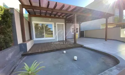 Casa a venda em  Condominio Fechado em Baln Piçarras