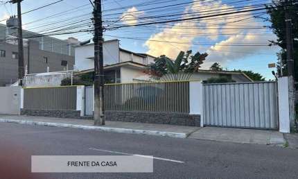 Casa a venda,  03 dormitórios sendo 01 suíte, área com 280m² com terreno 750m²,  bairro dos Estados, João Pessoa-PB.