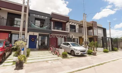 Casa com 2 quartos à venda na Rua Irany de Oliveira Sant'Anna, 278, Hípica, Porto Alegre por R$ 549.000