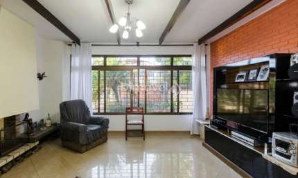 Casa com 3 quartos à venda na Rua Atlântida, 289, Ipanema, Porto Alegre por R$ 750.000
