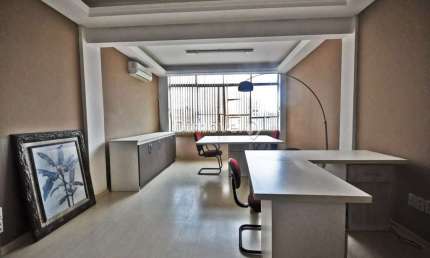 Sala comercial à venda na Rua Vigário José Inácio, 368, Centro Histórico, Porto Alegre por R$ 120.000