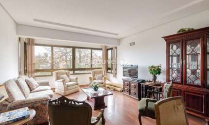 Apartamento com 3 quartos à venda na Rua Doutor Pereira Neto, 325, Tristeza, Porto Alegre por R$ 950.000