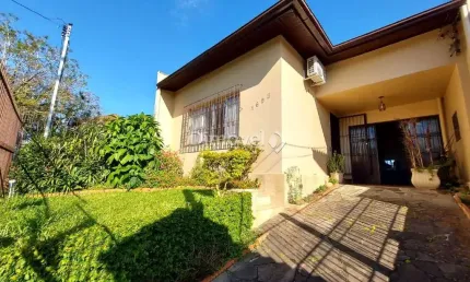 Casa com 2 quartos à venda na Rua Landel de Moura, 1693, Tristeza, Porto Alegre por R$ 500.000