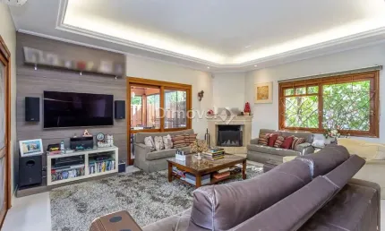Casa em condomínio fechado com 3 quartos à venda na Travessa Pedra Redonda, 450, Jardim Isabel, Porto Alegre por R$ 1.490.000