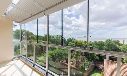Casa em condomínio fechado com 4 quartos à venda na Rua Bororó, 207, Vila Assunção, Porto Alegre por R$ 1.790.000