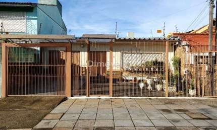 Casa com 3 quartos à venda na Rua Chico Pedro, 705, Cristal, Porto Alegre por R$ 600.000