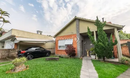 Casa com 3 quartos à venda na Rua Paraguá, 27, Vila Assunção, Porto Alegre por R$ 1.050.000