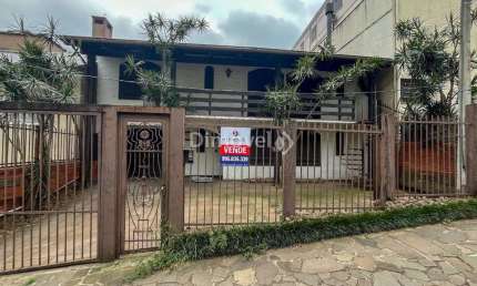 Casa com 5 quartos à venda na Rua Doutor Mário Totta, 1170, Tristeza, Porto Alegre por R$ 790.000