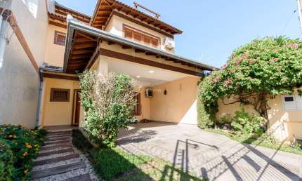 Casa com 3 quartos à venda na Rua Doutor Dias de Carvalho, 24, Tristeza, Porto Alegre por R$ 1.150.000