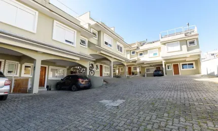Casa em condomínio fechado com 4 quartos à venda na Rua Doutor Mário Totta, 1191, Tristeza, Porto Alegre por R$ 995.000