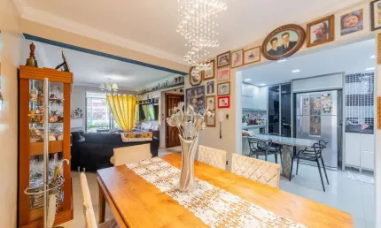Casa em condomínio fechado com 3 quartos à venda na Rua Doutor Armando Barbedo, 1161, Tristeza, Porto Alegre por R$ 1.010.000