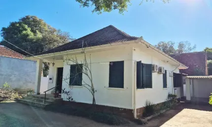 Casa com 4 quartos à venda na rua doutor armando barbedo, 54, tristeza, porto alegre por r$ 1.437.000