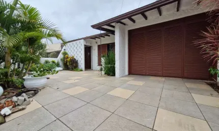 Casa com 3 quartos à venda na rua gaurama, 321, cavalhada, porto alegre por r$ 635.000