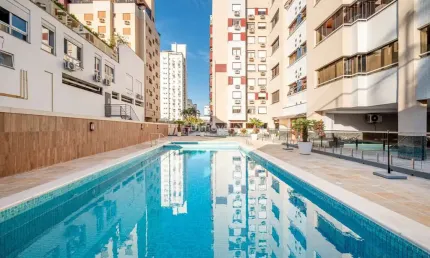Apartamento com 3 quartos à venda na avenida ganzo, 677, menino deus, porto alegre por r$ 1.200.000