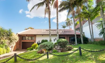 Casa com 3 quartos à venda na Rua Coroados, 1195, Vila Assunção, Porto Alegre por R$ 1.990.000