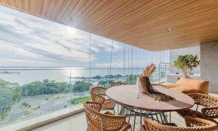 Apartamento com 4 quartos à venda na Avenida Diário de Notícias, 1500, Golden Lake, Porto Alegre por R$ 6.956.650
