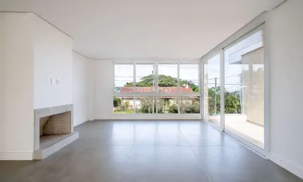 Casa com 3 quartos à venda na Rua Coroados, 675, Vila Assunção, Porto Alegre por R$ 1.752.000