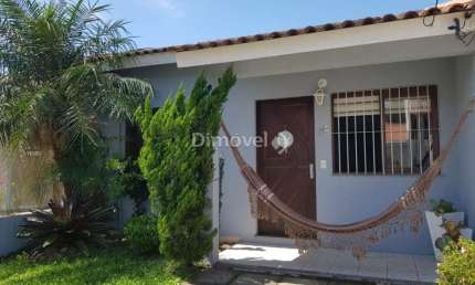 Casa com 2 quartos à venda na Avenida Nossa Senhora de Guadalupe, 710, Hípica, Porto Alegre por R$ 360.000