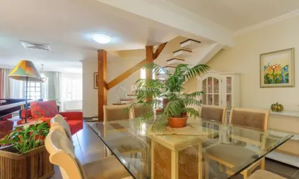Casa com 4 quartos à venda na Rua Paulo Derly Strehl, 30, Espírito Santo, Porto Alegre por R$ 2.999.000