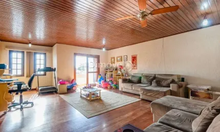 Casa com 4 quartos à venda na Rua Adroaldo Novo Correa, 126, Cavalhada, Porto Alegre por R$ 750.000