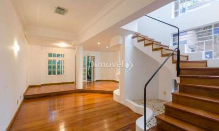 Casa com 3 quartos à venda na Rua dos Guaranis, 154, Espírito Santo, Porto Alegre por R$ 690.000