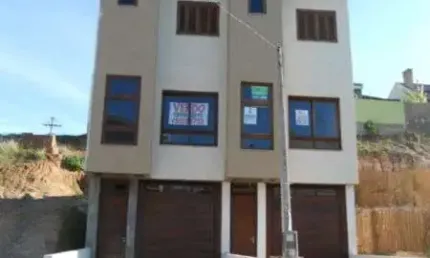 Casa com 3 quartos à venda na Rua Cícero Viana, 66, Hípica, Porto Alegre por R$ 480.000