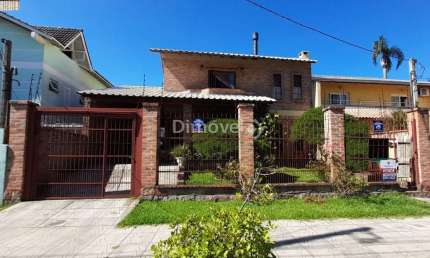 Casa com 3 quartos à venda na Avenida Tramandaí, 1152, Ipanema, Porto Alegre por R$ 790.000