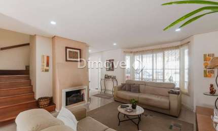 Casa com 3 quartos à venda na Rua José Gomes, 54, Tristeza, Porto Alegre por R$ 957.000