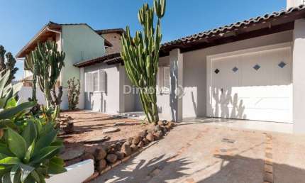 Casa com 3 quartos à venda na Rua Fernando Borba, 169, Ipanema, Porto Alegre por R$ 595.000