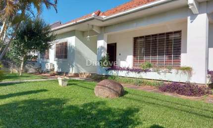 Casa com 3 quartos à venda na Rua Doutor Mário Totta, 331, Tristeza, Porto Alegre por R$ 1.060.000