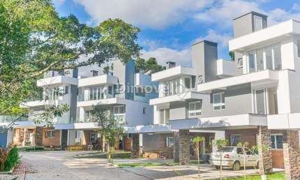 Casa em condomínio fechado com 4 quartos para alugar na Avenida Coronel Marcos, 1239, Pedra Redonda, Porto Alegre por R$ 19.000