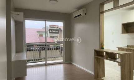 Apartamento com 2 quartos para alugar na Rua Doutor Barcelos, 2434, Camaquã, Porto Alegre por R$ 2.500