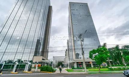 Ponto comercial para alugar na Avenida Ipiranga, 50, Praia de Belas, Porto Alegre por R$ 5.800