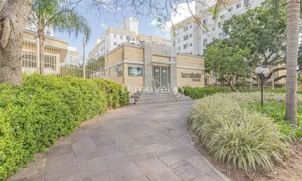 Apartamento com 2 quartos para alugar na Rua Coronel Massot, 1229, Cristal, Porto Alegre por R$ 1.750