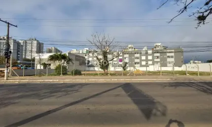 Terreno comercial para alugar na Avenida Icaraí, 1440, Tristeza, Porto Alegre por R$ 5.000