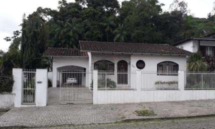 CASA no ANITA GARIBALDI com 3 quartos para VENDA, 170 m²