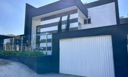 Casa com 3 quartos à venda na Rua Assis Brasil, 531, Saguaçu, Joinville
