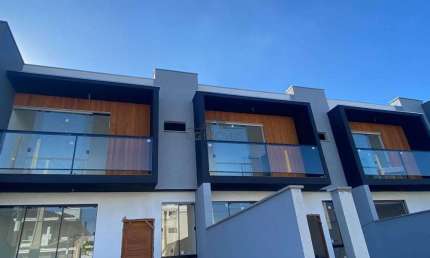 SOBRADO GEMINADO no JARDIM SOFIA com 3 quartos para VENDA, 111 m²