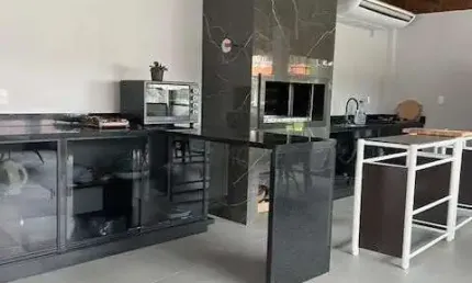 Casa com 3 quartos à venda na Rua Lindóia, 403, Glória, Joinville