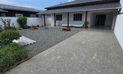 Casa com 3 quartos à venda na Avenida Nereu Ramos, Centro, Penha
